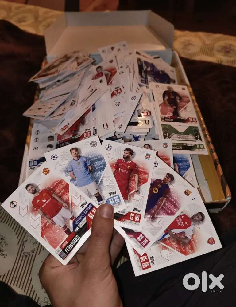 TOPPS match attax football cards