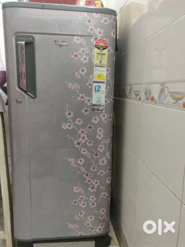 Whirlpool single door fridge 200 L Full working condition