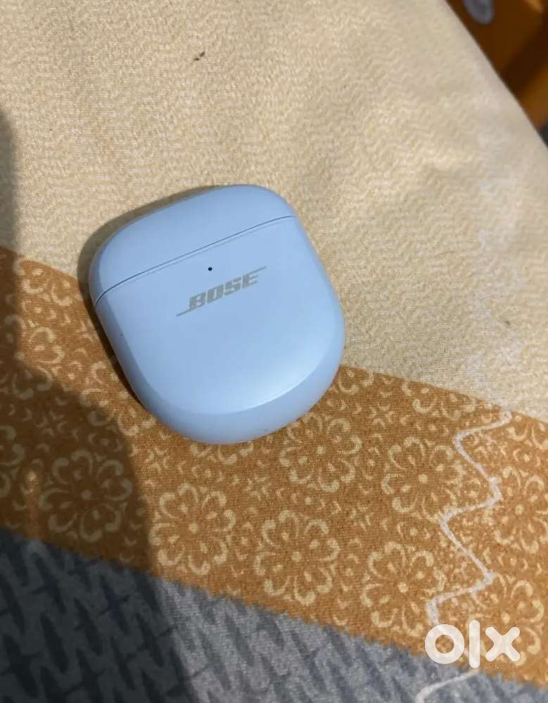 Bose New QuietComfort Ultra Wireless Noise Cancelling Earbuds, Bluetoo