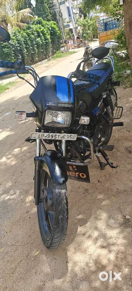 Good condition back side new tyre