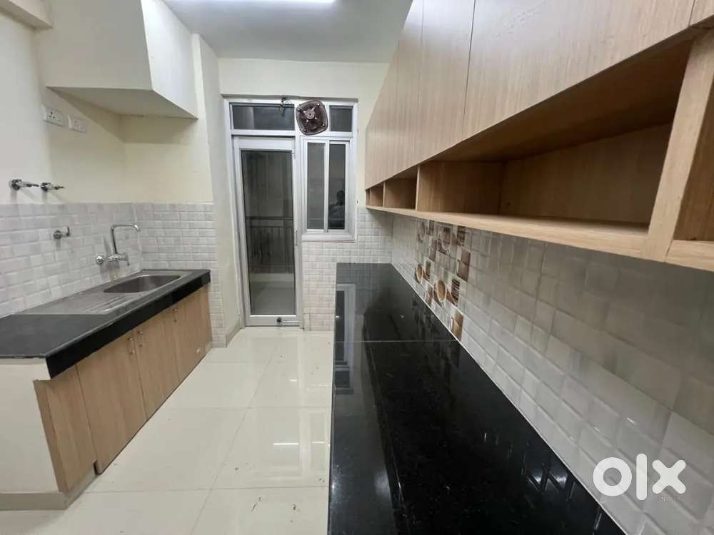 FOUR BHK SEMI FURNISHED,RENT-58K FIRST ENTRY FLAT