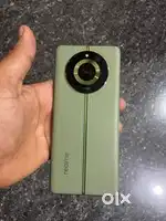Good condition mobile camera quality best mobile in realme