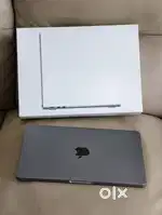 Apple MacBook Air M2 8GB 256GB Mint Condition