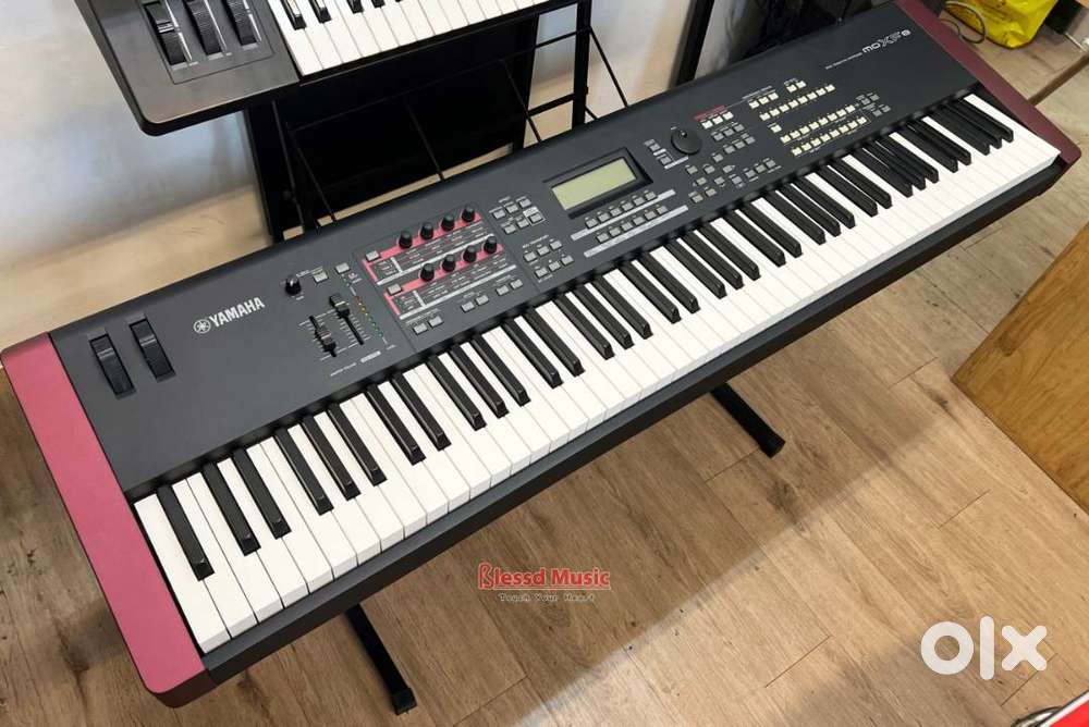 Yamaha MOXF8 Workstation with Graded hammer action Piano keys