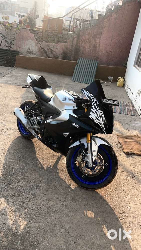 R15m good condition bike one hand use no compromise