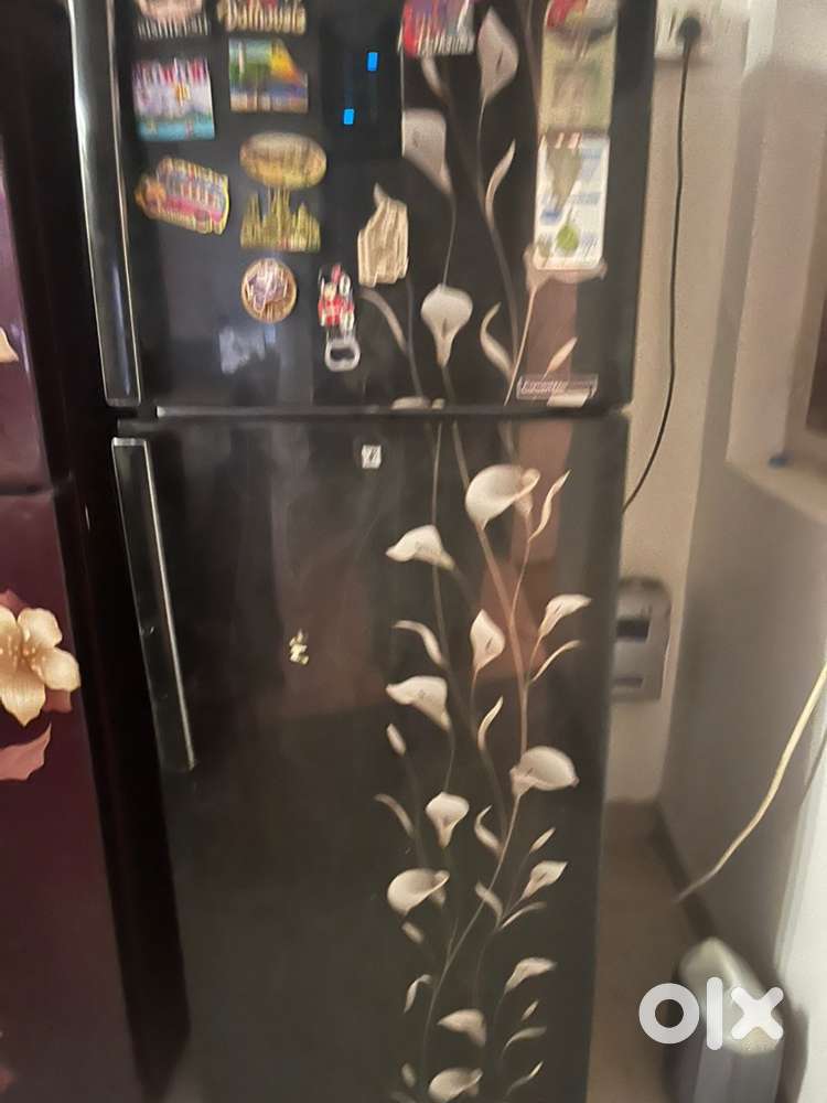 272 lts double door fridge,Samsung company,3star rating