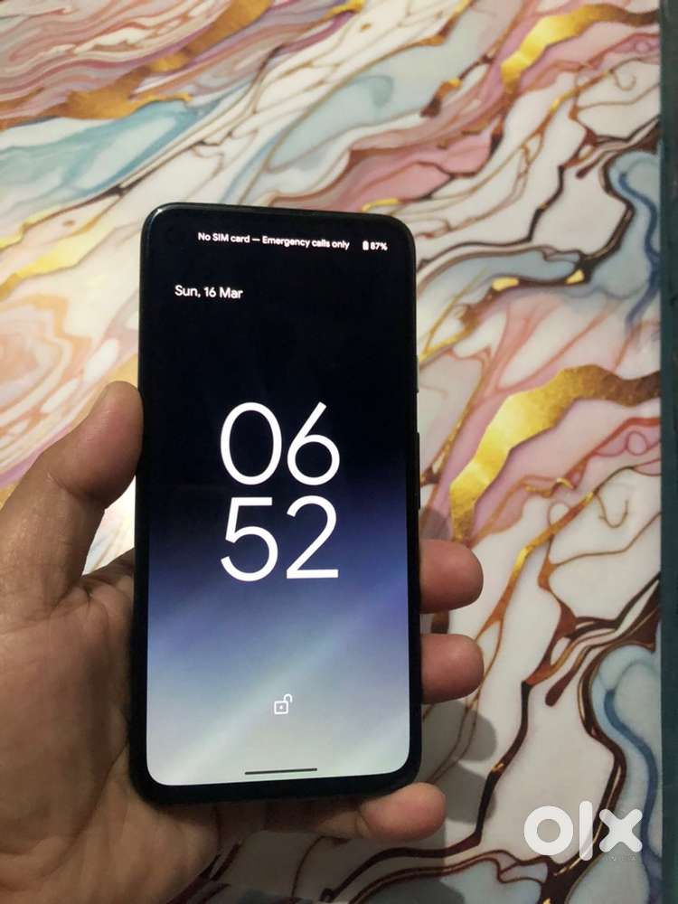 Google pixel 4a   6/128.     4G