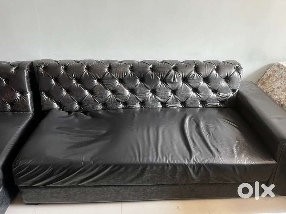 Flexible sofa 6 seater with table