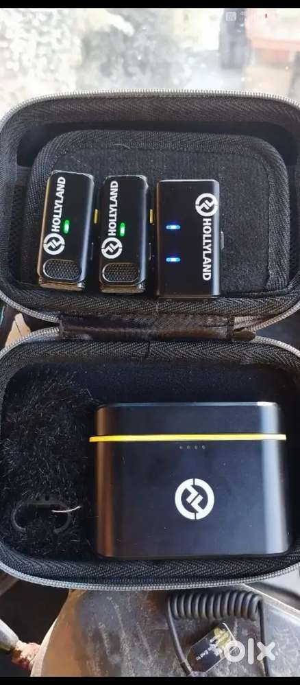 Hollyland wireless microphone set-lile new