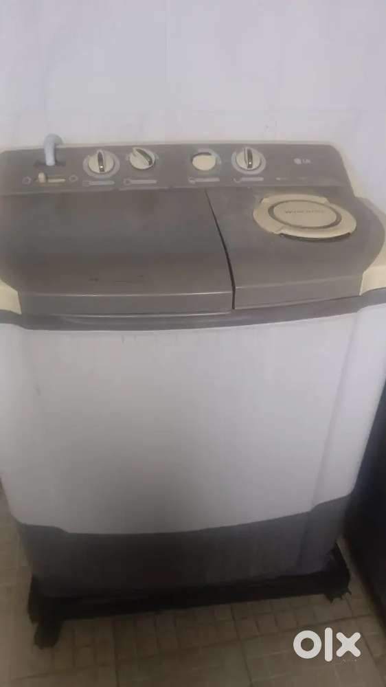 Lg semi auto matic it's a nice washing machine