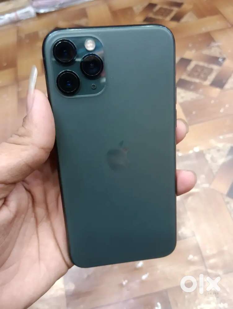 Battery 75 oll original ok I phone 11 pro