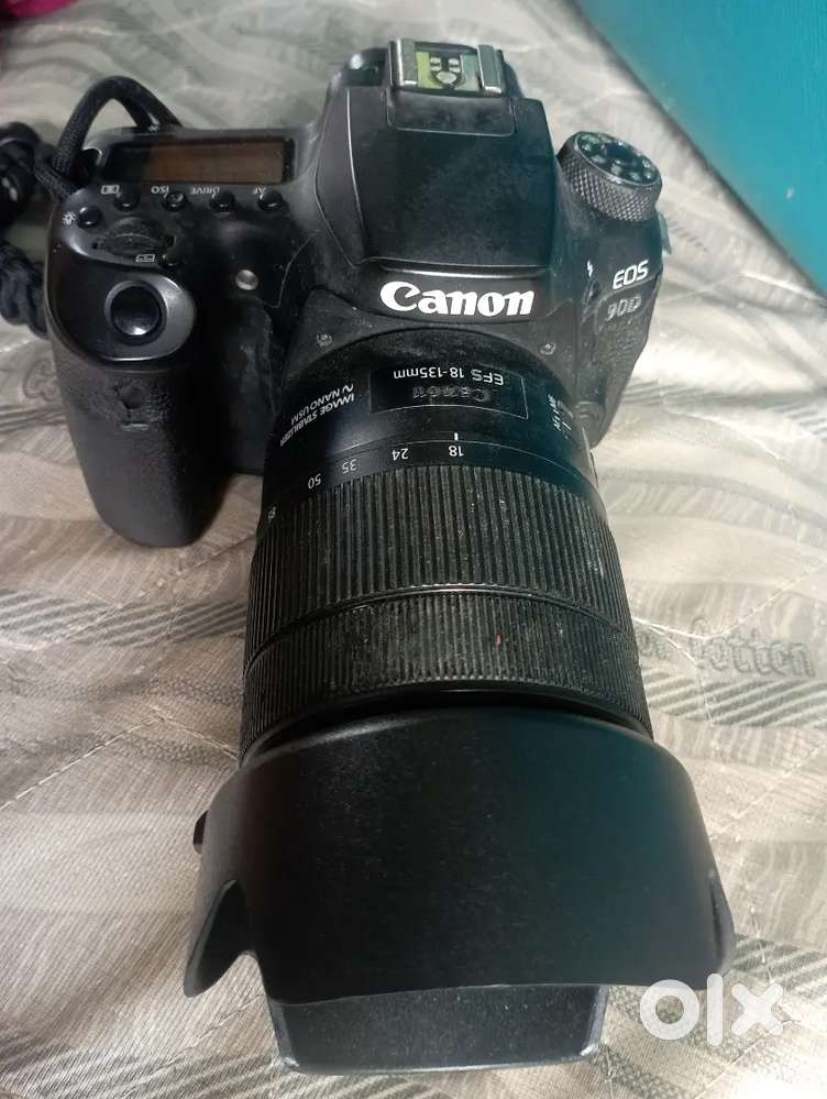 Canon 90d 2 years old brand new condition