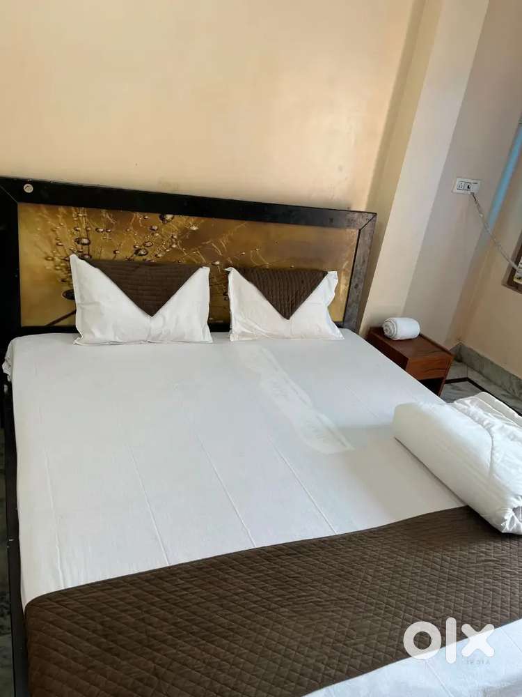 7 rooms fully furnished shreyansh property
