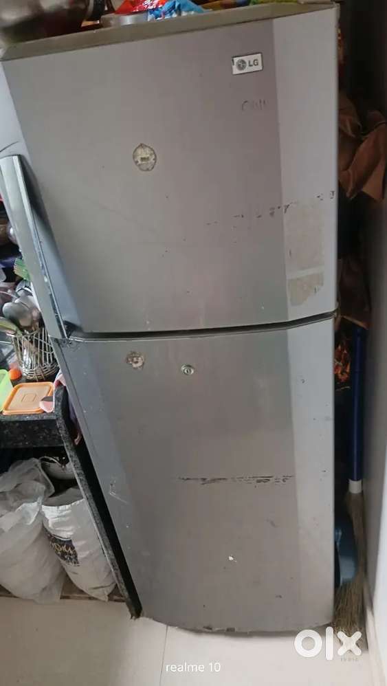 LG WORKING BIG FRIDGE.