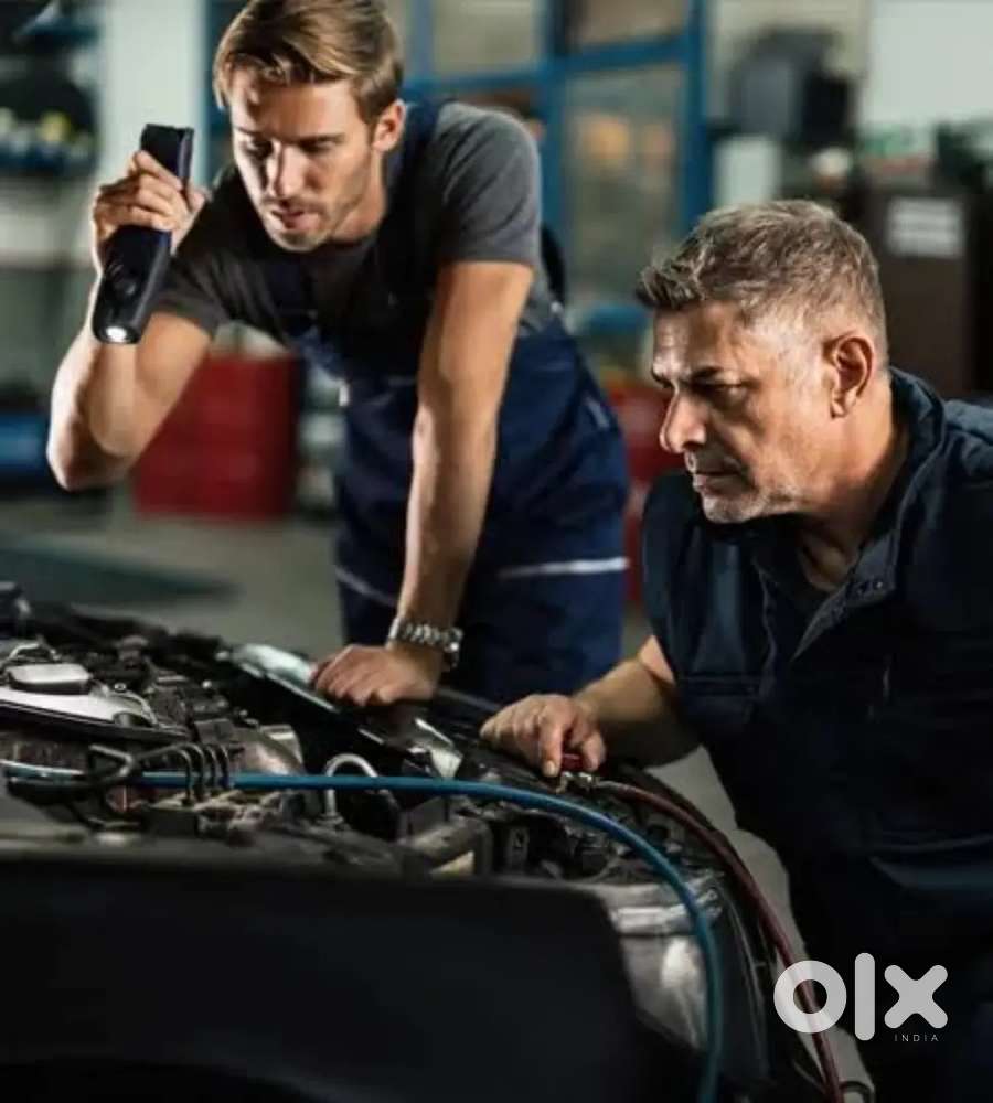 कार वर्कशाप के लिए  मैंकेनिक की आवश्यकता है !