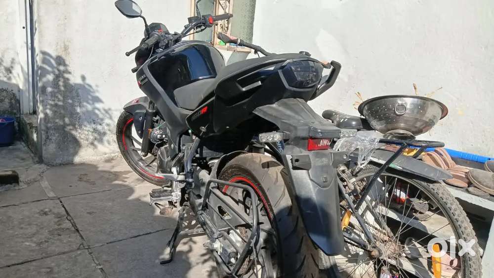 New bike ahe 1 month zala ahe only