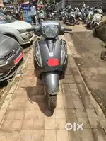 Suzuki access 125 in good condition only side panels broken