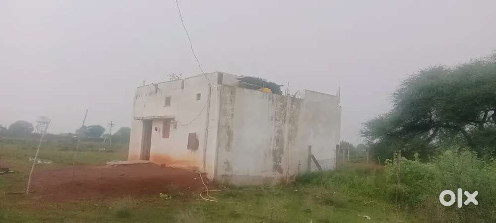 A beautiful house for you if you buy this house and under your budget