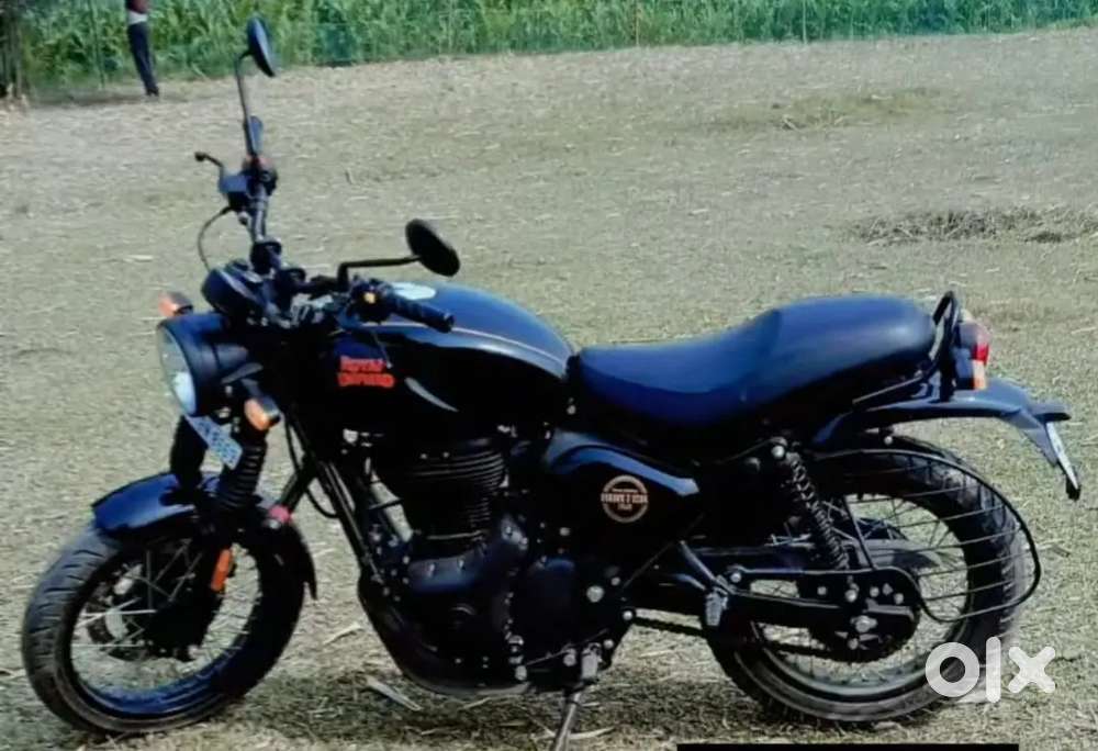 Full new condition only 9-10 month use