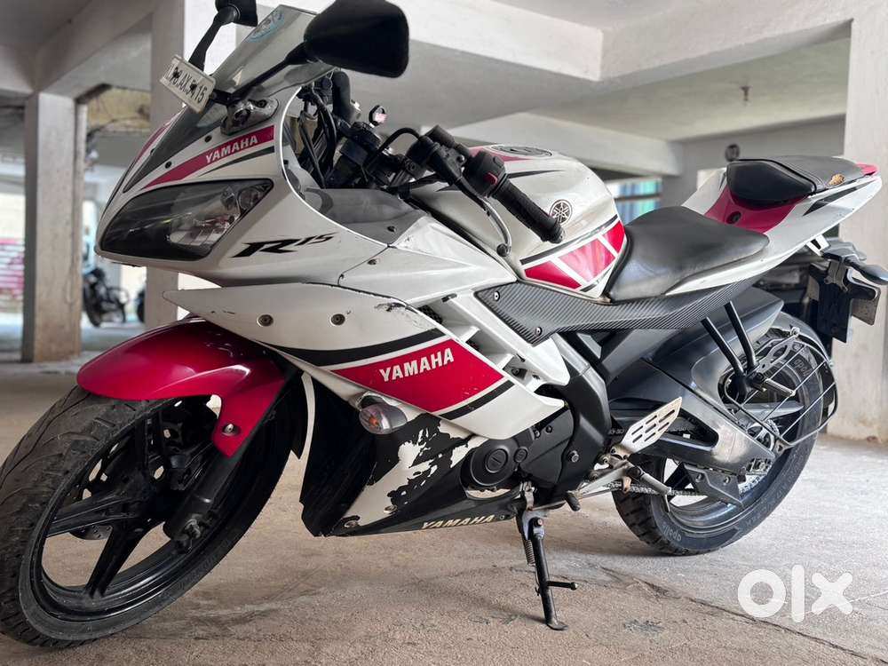 Yamaha R15