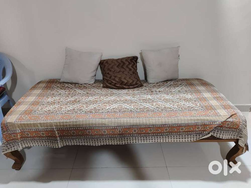 Diwan for Sale