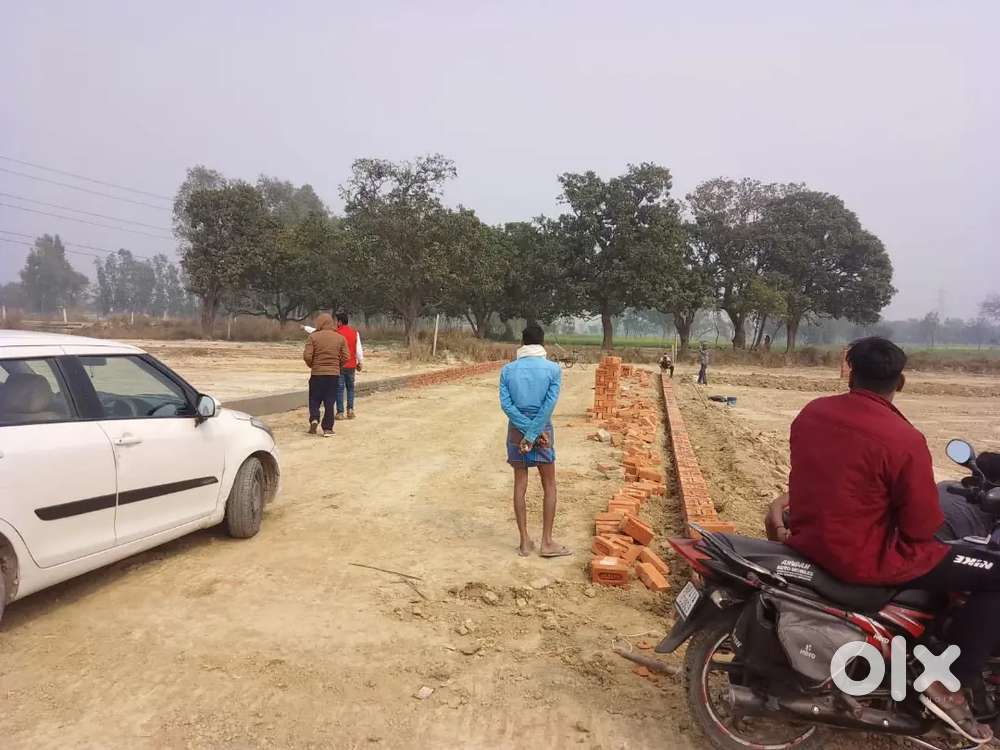 सभी भाइयों के लिए 10% डिस्काउंट के साथ प्लॉट सुल्तानपुर हाइवे पर