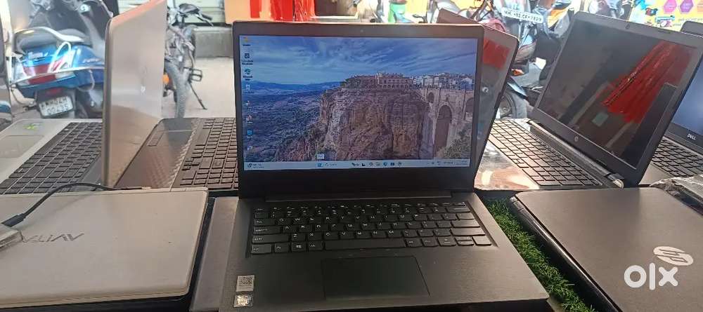 Lenovo slim laptop i3 10th gen 128 ssd 1tb hd @15999/-