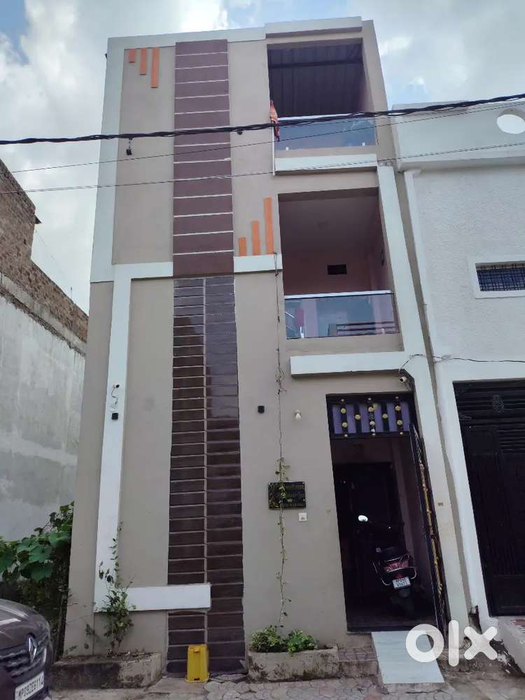 3 BHK House in Greenwood Park, Rau  2 Years Old  Freehold