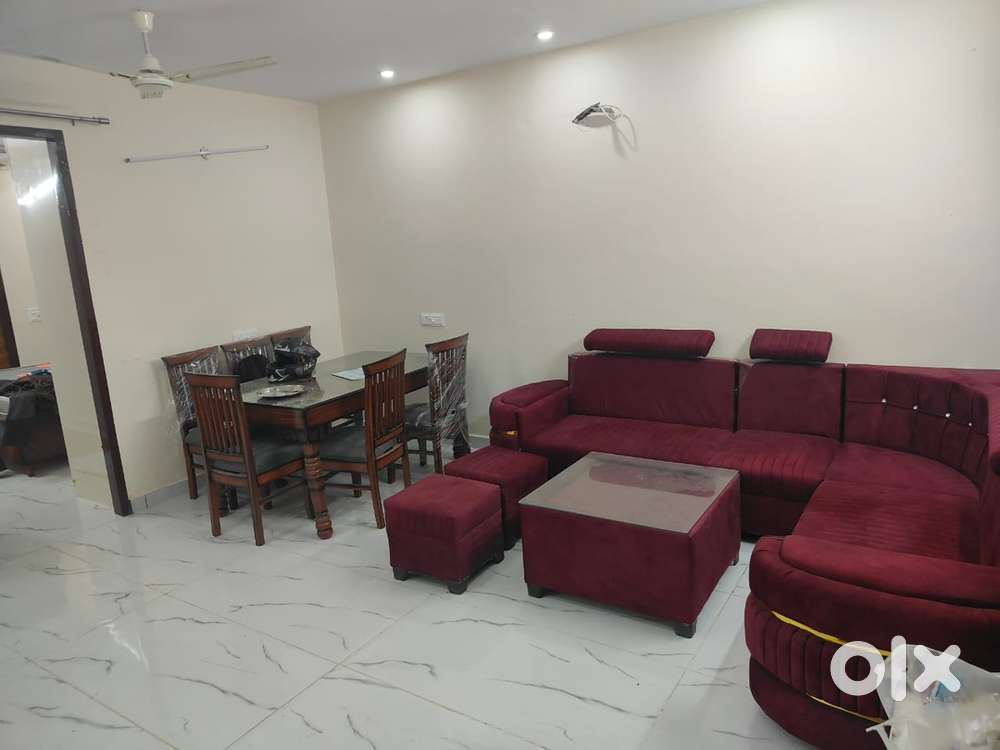 3Bhk fully furnished Sunny enclave 200ft airport road