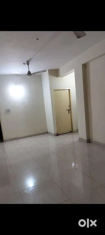 Independent flate for rent for girl