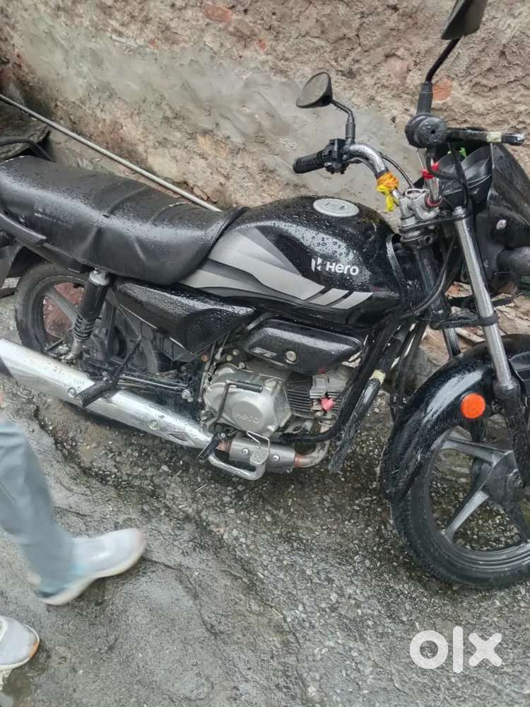 Hf deluxe 2022 november model urgent sale