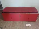 Sitting table