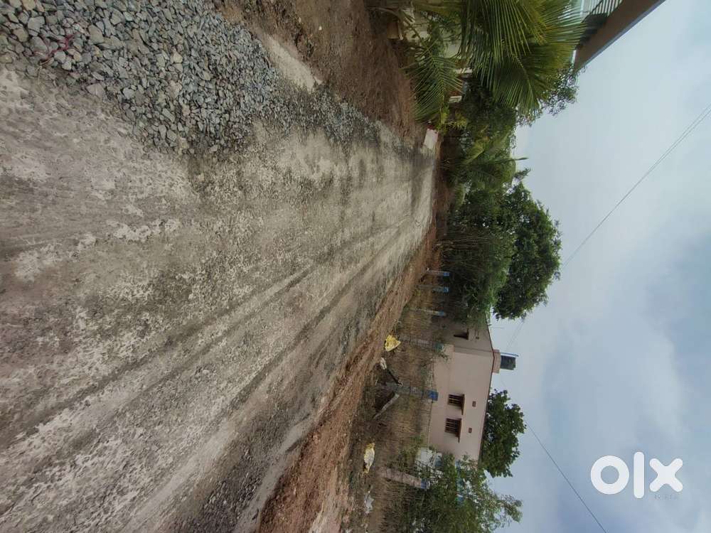Land sale in Kalapatty
