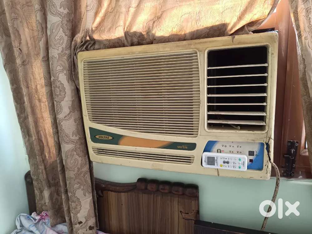 Voltas window AC 1 ton