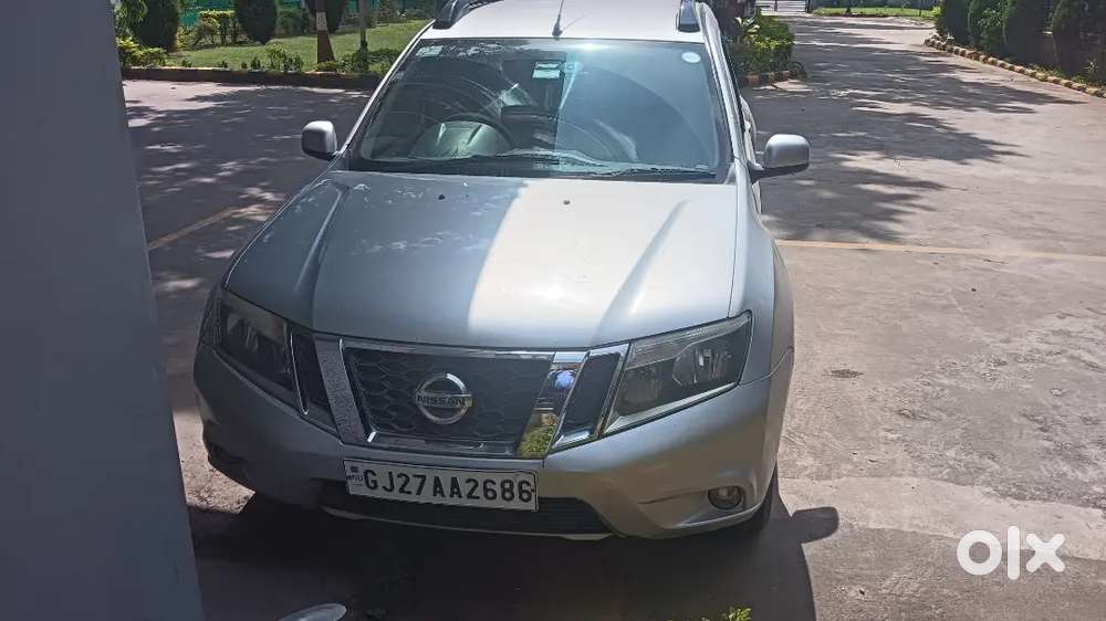 NISSAN - Terrano (Silver Colour) Excellent condition