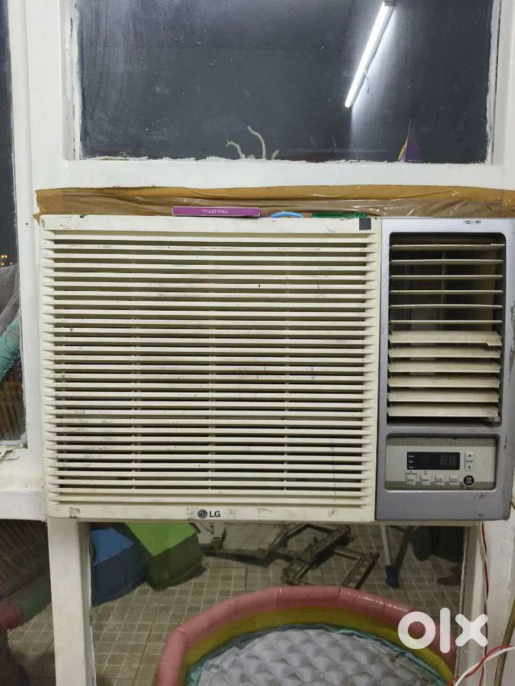 Window AC LG 1.5 Ton