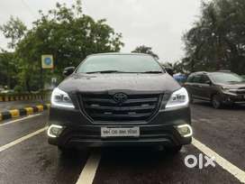 Toyota innova 2.5 Z MODEL 7 SEATER