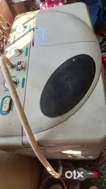 OLD WASHING MACHINE