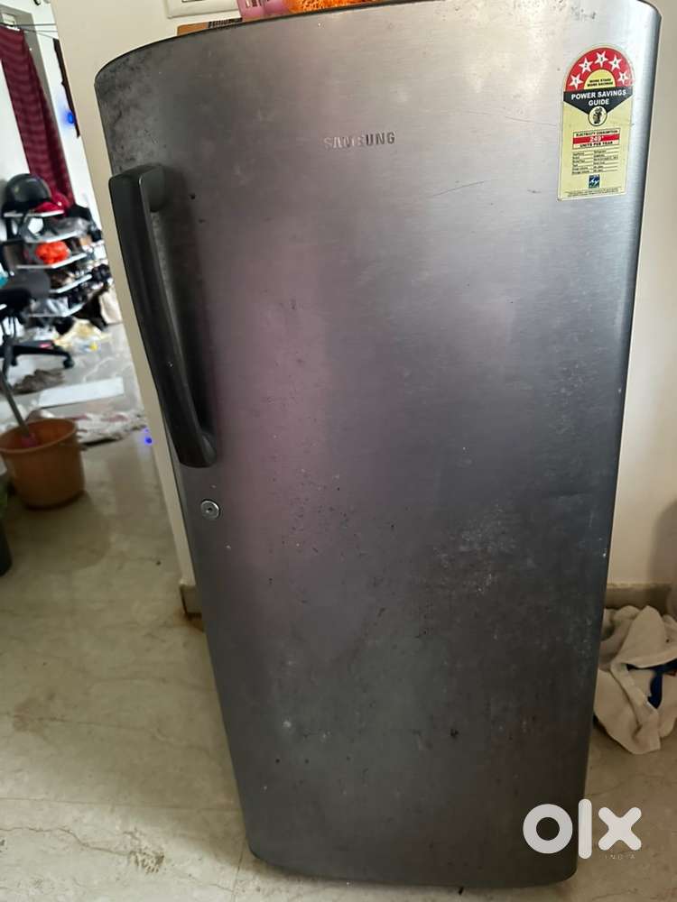 Samsung 192L Direct Cool Fridge RR1915CCASA/TL 2013 – Excellent