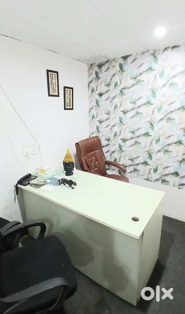 1 Director Cabin 4 workstation Fully furnished office space for rent