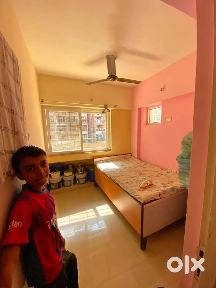 Available 2 BHK flat for sale at global city Virar West.