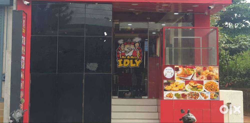 FULLY EQUIPPED RUNNING RESTAURANT