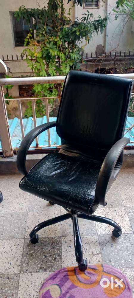 Office chairs/ computer chairs