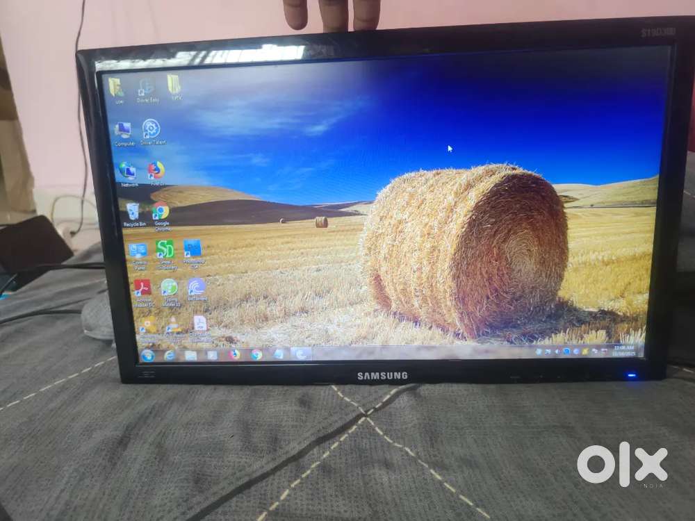 Desktop pc. Nice condition. Negotiable.