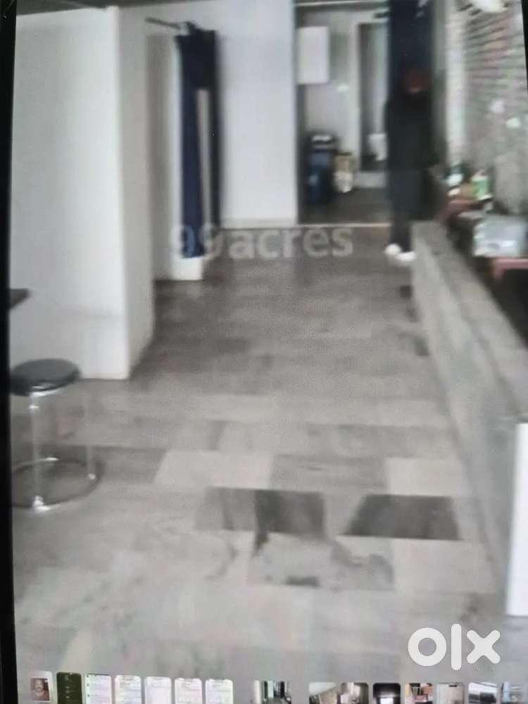 Spacious area with close proximity to metro and local market