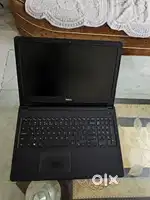 Dell i3 laptop 8/256 in excellent condition