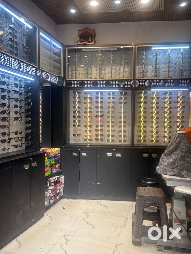 salesman at optical shop