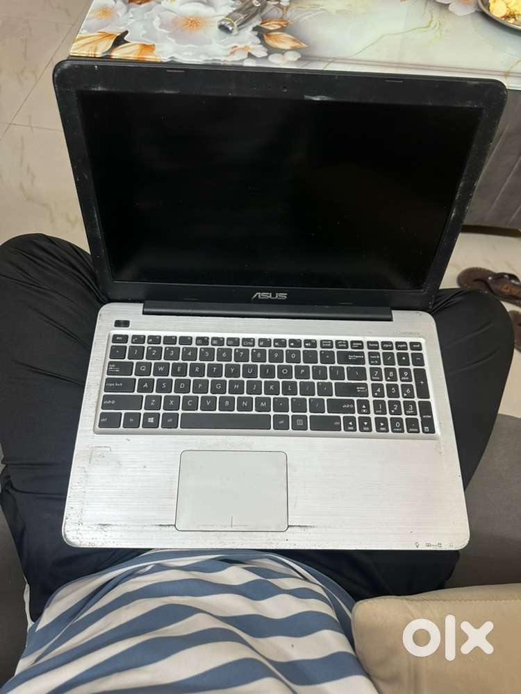 8 GB ram i5 laptop