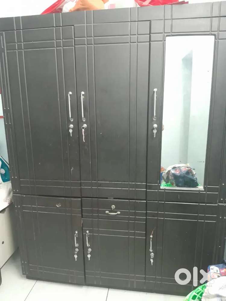 Wardrobe good condition 2019