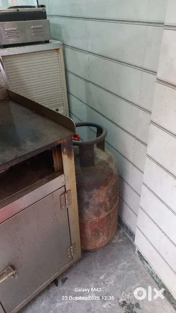 Restaurant kitchen equipments